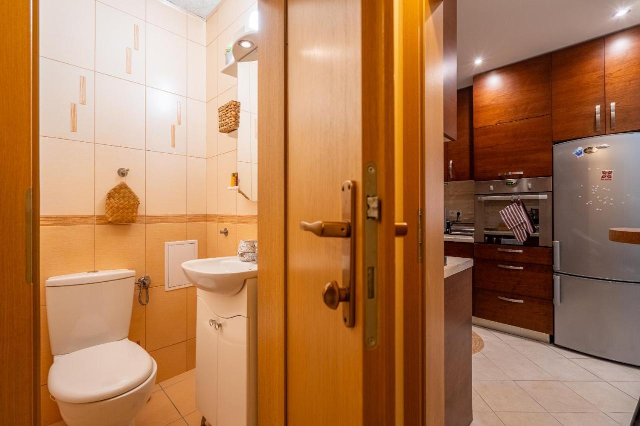 Premium Comfy 2bdr - Free Parking - Fast Wi-fi *
